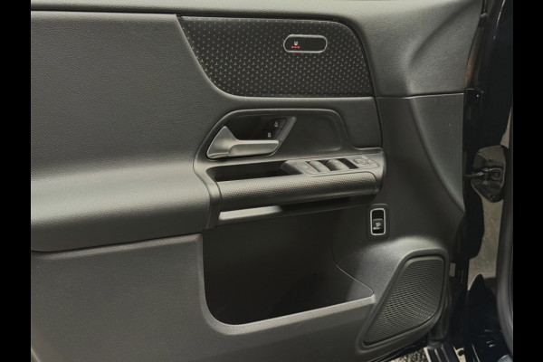 Mercedes-Benz B-Klasse 180 Star Edition Luxury Line 17 inch trekhaak camera