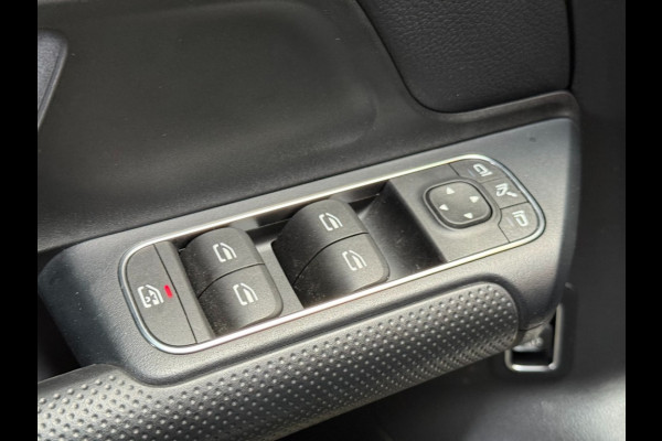 Mercedes-Benz B-Klasse 180 Star Edition Luxury Line 17 inch trekhaak camera