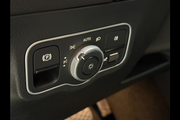 Mercedes-Benz B-Klasse 180 Star Edition Luxury Line 17 inch trekhaak camera