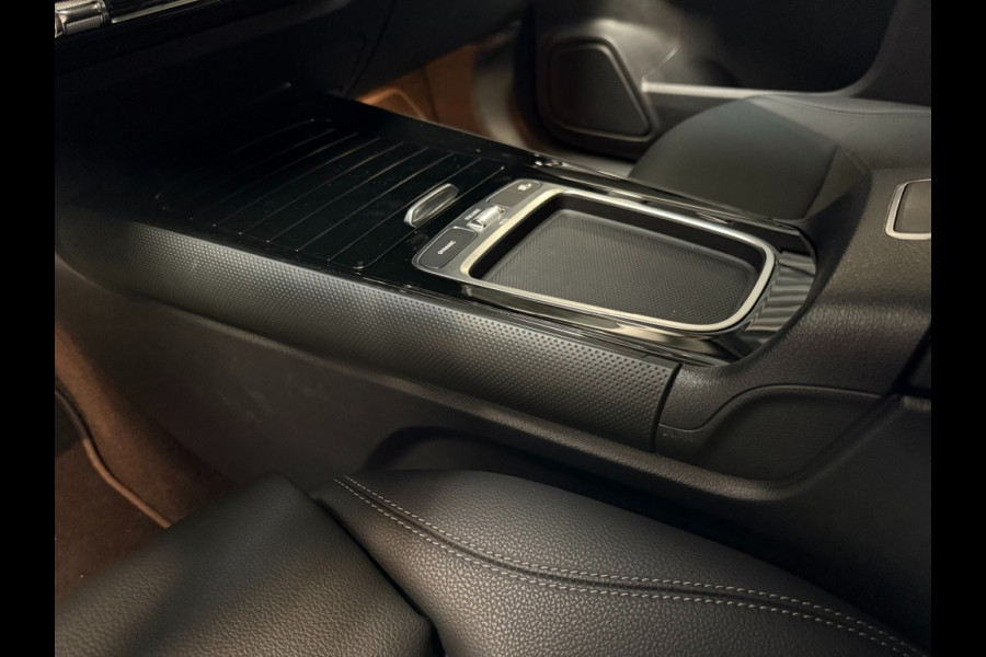 Mercedes-Benz B-Klasse 180 Star Edition Luxury Line 17 inch trekhaak camera