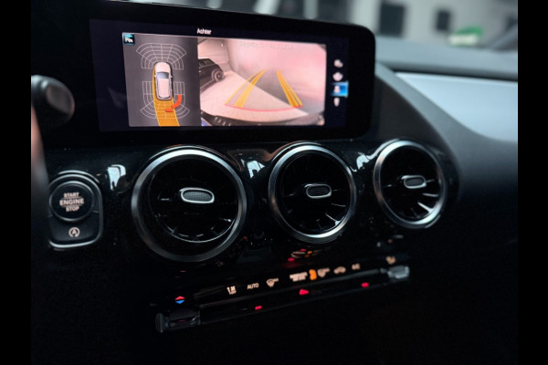 Mercedes-Benz B-Klasse 180 Star Edition Luxury Line 17 inch trekhaak camera