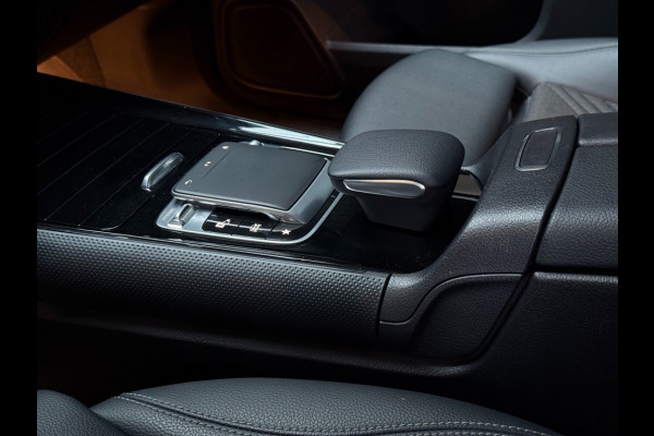 Mercedes-Benz B-Klasse 180 Star Edition Luxury Line 17 inch trekhaak camera