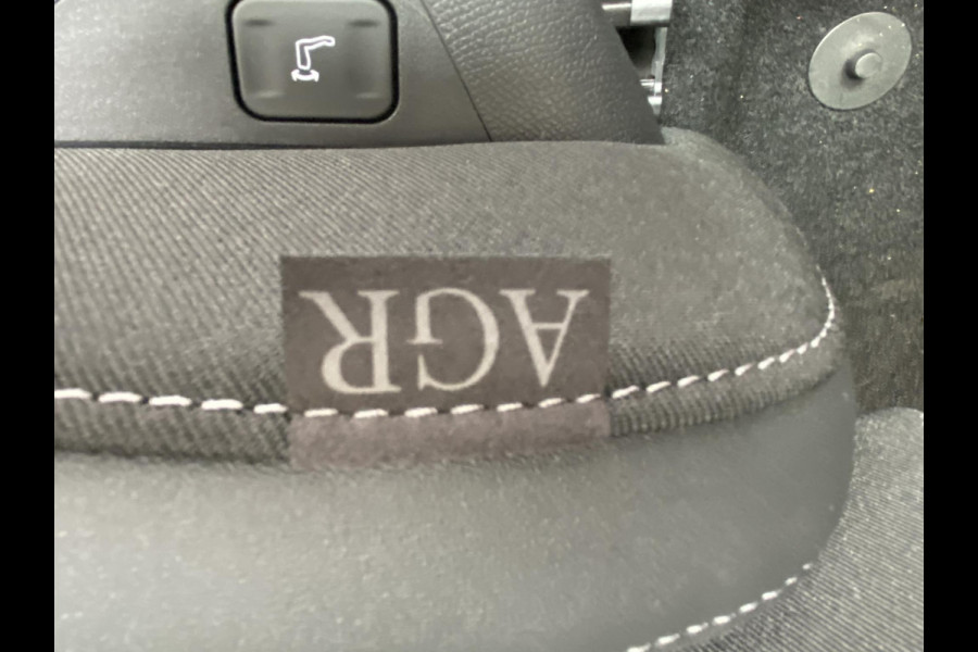 Opel Astra 1.6 TURBO Hybrid 180pk Level 4 (GS) Opel Astra 1.6 TURBO  Hybrid 180pk | Ultimate | Navigatie | Head-up Display | 360° Camera |  Panorama Schuif/kantel dak | Winter Pack | 7,4 kW boordlader |