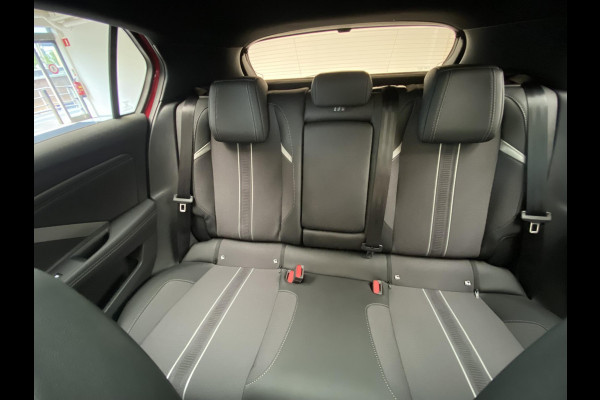 Opel Astra 1.6 TURBO Hybrid 180pk Level 4 (GS) Opel Astra 1.6 TURBO  Hybrid 180pk | Ultimate | Navigatie | Head-up Display | 360° Camera |  Panorama Schuif/kantel dak | Winter Pack | 7,4 kW boordlader |