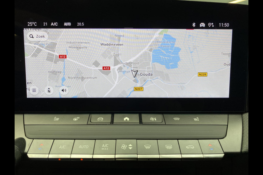 Opel Astra 1.6 TURBO Hybrid 180pk Level 4 (GS) Opel Astra 1.6 TURBO  Hybrid 180pk | Ultimate | Navigatie | Head-up Display | 360° Camera |  Panorama Schuif/kantel dak | Winter Pack | 7,4 kW boordlader |