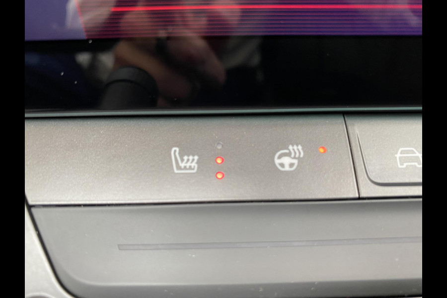 Opel Astra 1.6 TURBO Hybrid 180pk Level 4 (GS) Opel Astra 1.6 TURBO  Hybrid 180pk | Ultimate | Navigatie | Head-up Display | 360° Camera |  Panorama Schuif/kantel dak | Winter Pack | 7,4 kW boordlader |