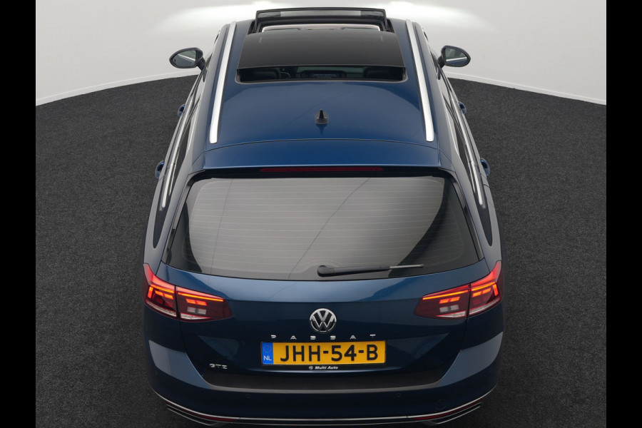 Volkswagen Passat Variant 1.4 TSI PHEV GTE Highline Plug In Hyrbid 218pk Dealer O.H PHEV | Panodak | Adaptive Cruise | Alcantara Sportstoelen Massage & Verwarmd | Apple Carplay | Camera | Virtual | Navigatie | Keyless | Blis | DAB |
