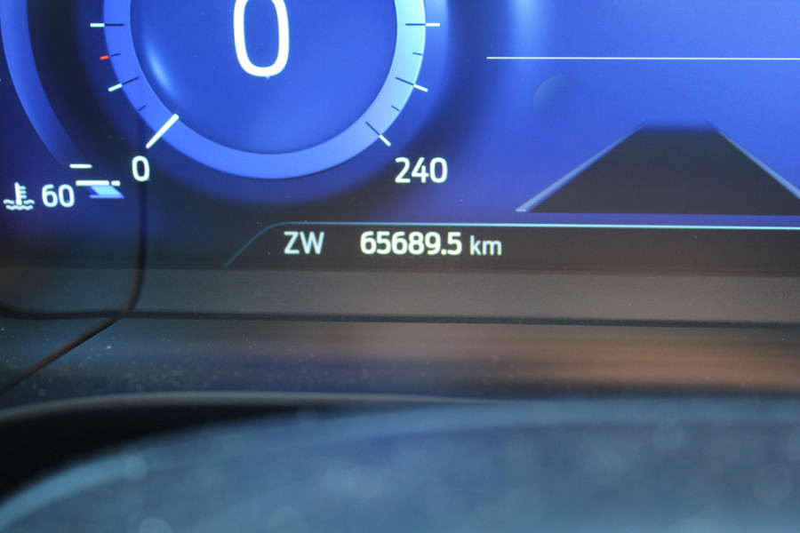 Ford Kuga 1.5 EcoBoost ST-Line X , 150pk , 1800kg Trekgewicht Climate control , Navigatie , Trekhaak , Cruise control , Bleutooth