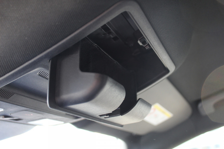 Ford Kuga 1.5 EcoBoost ST-Line X , 150pk , 1800kg Trekgewicht Climate control , Navigatie , Trekhaak , Cruise control , Bleutooth