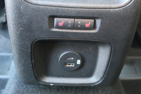 Ford Kuga 1.5 EcoBoost ST-Line X , 150pk , 1800kg Trekgewicht Climate control , Navigatie , Trekhaak , Cruise control , Bleutooth