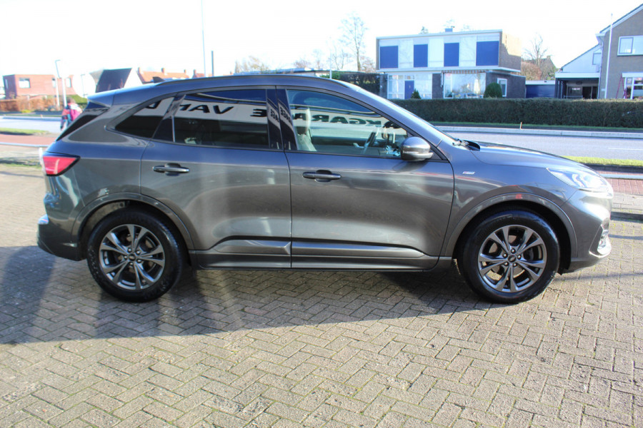 Ford Kuga 1.5 EcoBoost ST-Line X , 150pk , 1800kg Trekgewicht Climate control , Navigatie , Trekhaak , Cruise control , Bleutooth