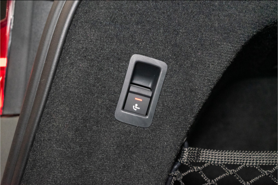 Audi A6 Avant C8 Facelift 55 TFSI e Quattro Pro Line S Comp. 367PK | 1E EIG NL AUTO+NAP | Pano | B&O | Matrix | Trekhaak | VOL! 12 MND G