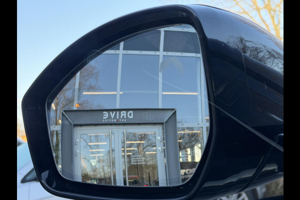 Land Rover Range Rover Evoque 1.5 P300e AWD R-Dynamic SE Black Style|Schuif/Kantel dak|Sfeer|Meridian|Memory|ACC|Winterpakket|Trekhaak