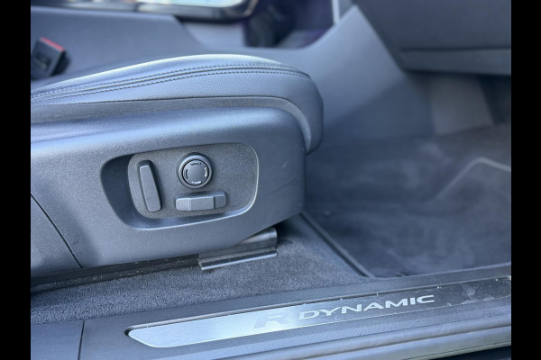 Land Rover Range Rover Evoque 1.5 P300e AWD R-Dynamic SE Black Style|Schuif/Kantel dak|Sfeer|Meridian|Memory|ACC|Winterpakket|Trekhaak