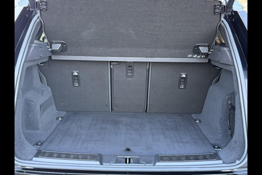 Land Rover Range Rover Evoque 1.5 P300e AWD R-Dynamic SE Black Style|Schuif/Kantel dak|Sfeer|Meridian|Memory|ACC|Winterpakket|Trekhaak