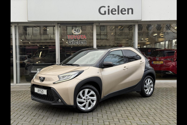 Toyota Aygo X 1.0 VVT-i Pulse Automaat | Stoelverwarming, Apple CarPlay/Android auto, Bi-Tone, Parkeercamera, Lichtmetalen velgen