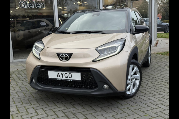 Toyota Aygo X 1.0 VVT-i Pulse Automaat | Stoelverwarming, Apple CarPlay/Android auto, Bi-Tone, Parkeercamera, Lichtmetalen velgen