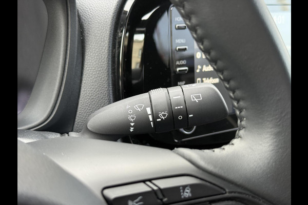 Toyota Aygo X 1.0 VVT-i Pulse Automaat | Stoelverwarming, Apple CarPlay/Android auto, Bi-Tone, Parkeercamera, Lichtmetalen velgen