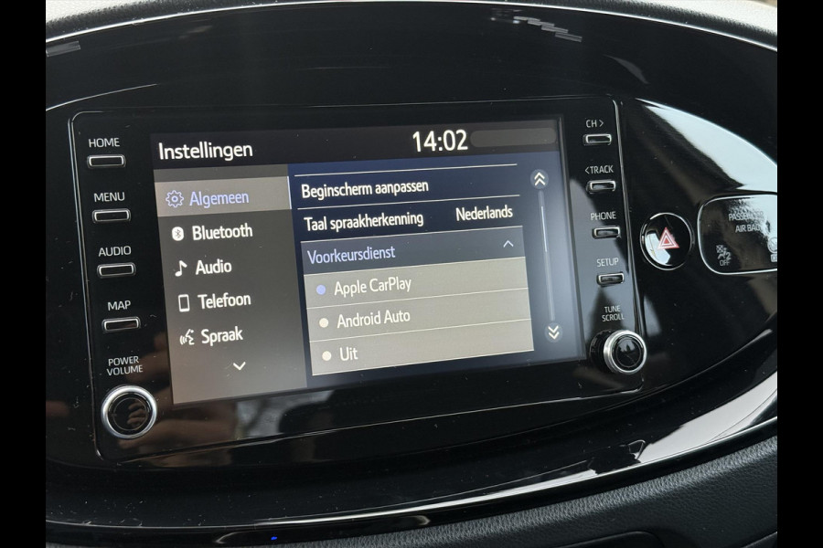 Toyota Aygo X 1.0 VVT-i Pulse Automaat | Stoelverwarming, Apple CarPlay/Android auto, Bi-Tone, Parkeercamera, Lichtmetalen velgen