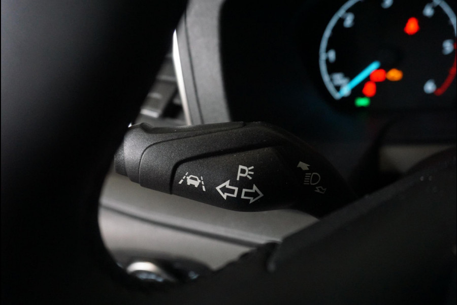 Ford Transit Custom 320 2.0 TDCI L2H1 170PK Sport Dubbele Cabine Aut. Airco ACC Bluetooth Navi Trekhaak