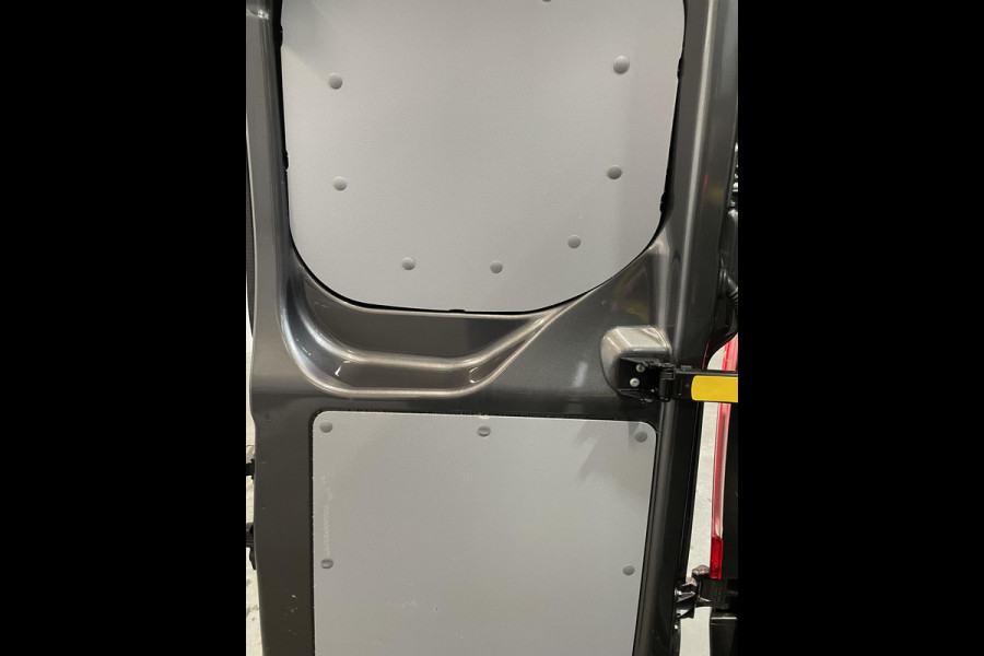 Ford Transit Custom 320 2.0 TDCI L2H1 170PK Sport Dubbele Cabine Aut. Airco ACC Bluetooth Navi Trekhaak