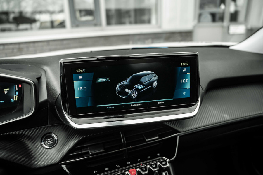 Peugeot e-2008 EV Allure 50 kWh