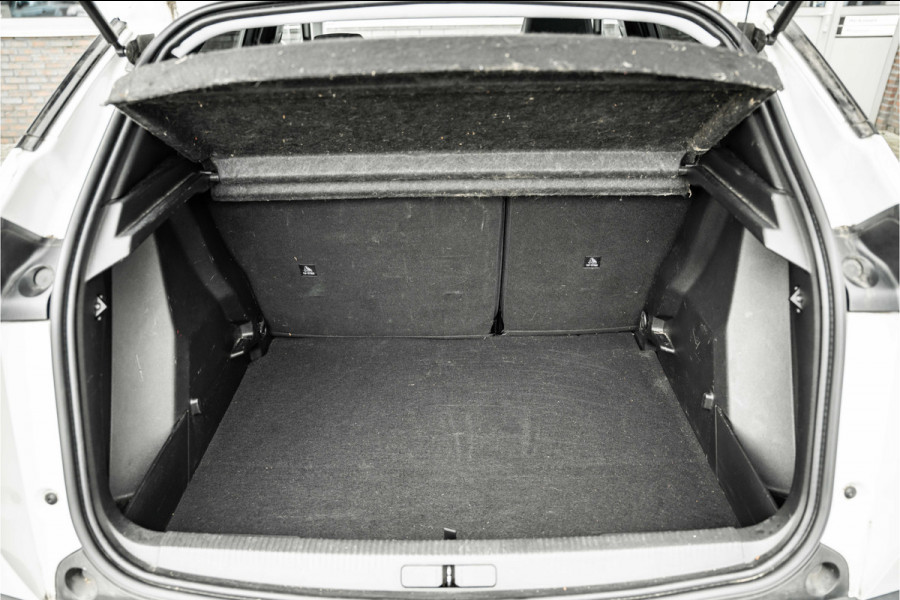 Peugeot e-2008 EV Allure 50 kWh