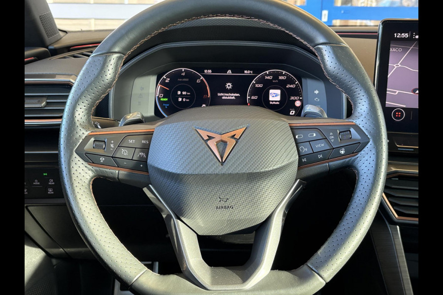 CUPRA Leon Sportstourer 1.4 e-Hybrid Business 204pk PHEV | Achteruitrijcamera | Winterset! | Side-Assist | Navigatie | Climate control |  Stoel- & Stuurverwarming | 18" lichtmetalen velgen |