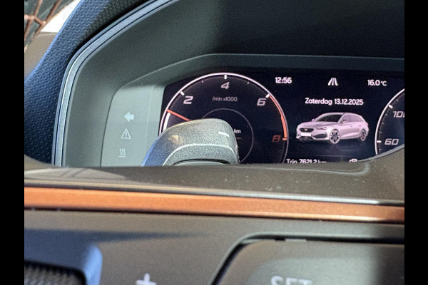 CUPRA Leon Sportstourer 1.4 e-Hybrid Business 204pk PHEV | Achteruitrijcamera | Winterset! | Side-Assist | Navigatie | Climate control |  Stoel- & Stuurverwarming | 18" lichtmetalen velgen |