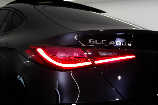 Mercedes-Benz GLC Coupé 400e 4MATIC AMG 381PK | Pano | Burmester | Sfeer | Carbon | Trekhaak | BOMVOL!