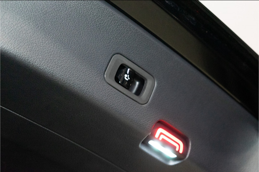 Mercedes-Benz GLC Coupé 400e 4MATIC AMG 381PK | Pano | Burmester | Sfeer | Carbon | Trekhaak | BOMVOL!