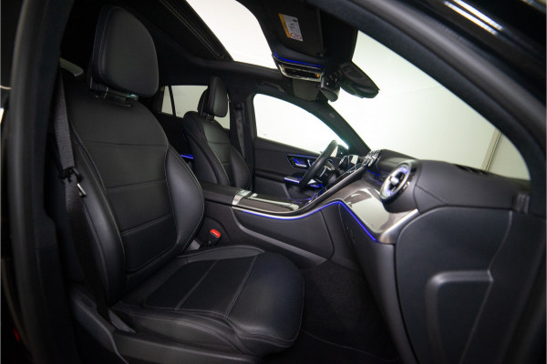 Mercedes-Benz GLC Coupé 400e 4MATIC AMG 381PK | Pano | Burmester | Sfeer | Carbon | Trekhaak | BOMVOL!