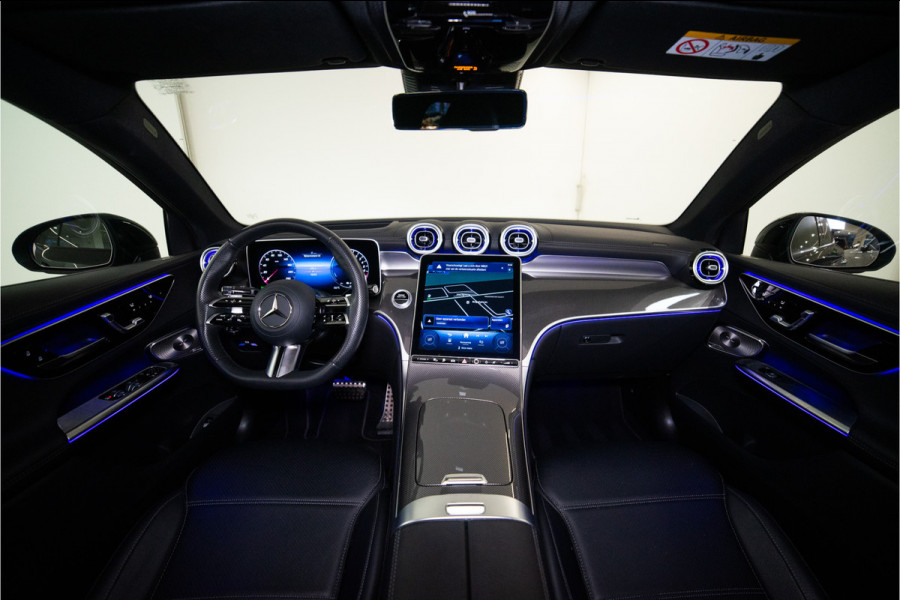 Mercedes-Benz GLC Coupé 400e 4MATIC AMG 381PK | Pano | Burmester | Sfeer | Carbon | Trekhaak | BOMVOL!