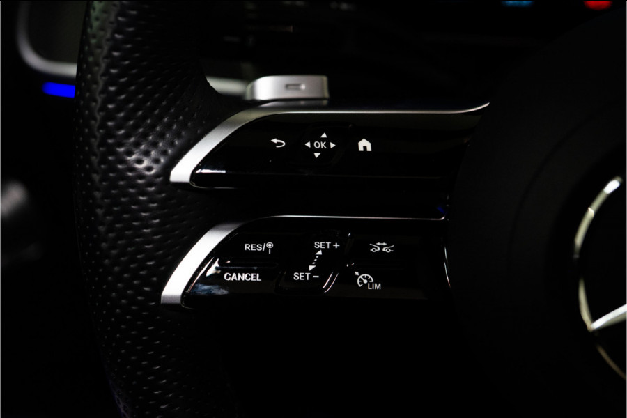 Mercedes-Benz GLC Coupé 400e 4MATIC AMG 381PK | Pano | Burmester | Sfeer | Carbon | Trekhaak | BOMVOL!