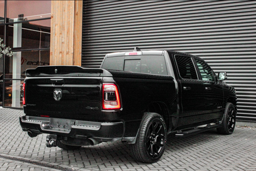 Dodge Ram 5.7 V8 HEMI 1500 BLACK EDITION / 100DKM / DIRECT RIJDEN / APPLE CARPLAY / 22 INCH / FULL BLACK / RED-LINE / SPORT / PANO