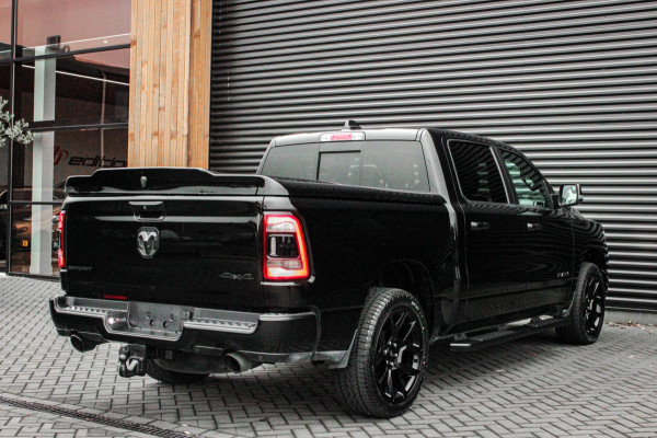 Dodge Ram 5.7 V8 HEMI 1500 BLACK EDITION / 100DKM / DIRECT RIJDEN / APPLE CARPLAY / 22 INCH / FULL BLACK / RED-LINE / SPORT / PANO