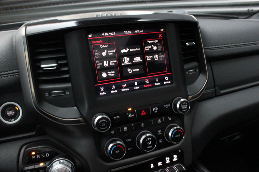 Dodge Ram 5.7 V8 HEMI 1500 BLACK EDITION / 100DKM / DIRECT RIJDEN / APPLE CARPLAY / 22 INCH / FULL BLACK / RED-LINE / SPORT / PANO