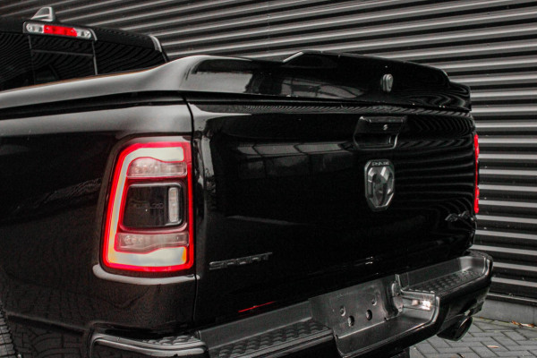 Dodge Ram 5.7 V8 HEMI 1500 BLACK EDITION / 100DKM / DIRECT RIJDEN / APPLE CARPLAY / 22 INCH / FULL BLACK / RED-LINE / SPORT / PANO