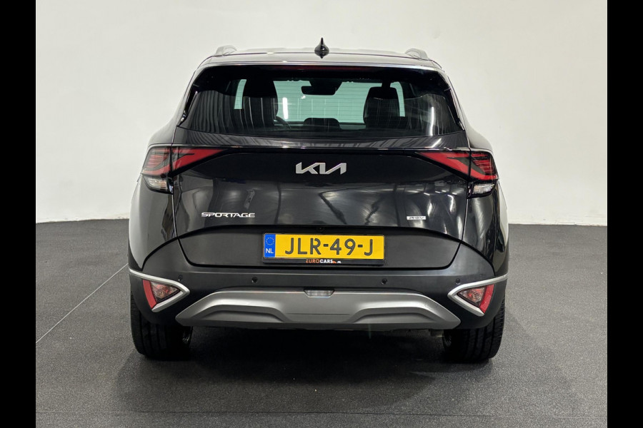 Kia Sportage 1.6 T-GDi Plug-in Hybrid AWD DynamicPlusLine Navigatie Apple Carplay/Android Auto Camera Parkeersensoren Adaptive Cruise Control Virtual Cockpit Stoelverwarming voor en achter Climate Control Lichtmetalen velgen Getinte ramen