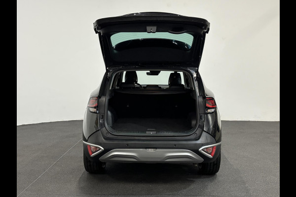 Kia Sportage 1.6 T-GDi Plug-in Hybrid AWD DynamicPlusLine Navigatie Apple Carplay/Android Auto Camera Parkeersensoren Adaptive Cruise Control Virtual Cockpit Stoelverwarming voor en achter Climate Control Lichtmetalen velgen Getinte ramen