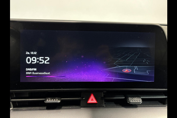 Kia Sportage 1.6 T-GDi Plug-in Hybrid AWD DynamicPlusLine Navigatie Apple Carplay/Android Auto Camera Parkeersensoren Adaptive Cruise Control Virtual Cockpit Stoelverwarming voor en achter Climate Control Lichtmetalen velgen Getinte ramen