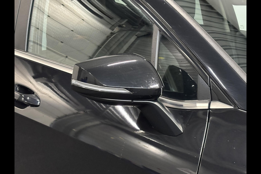 Kia Sportage 1.6 T-GDi Plug-in Hybrid AWD DynamicPlusLine Navigatie Apple Carplay/Android Auto Camera Parkeersensoren Adaptive Cruise Control Virtual Cockpit Stoelverwarming voor en achter Climate Control Lichtmetalen velgen Getinte ramen