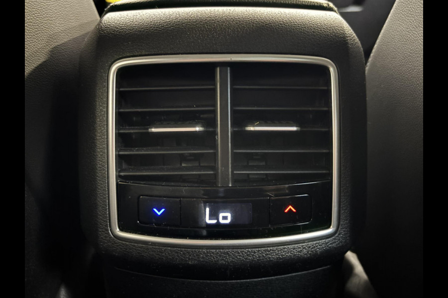 Kia Sportage 1.6 T-GDi Plug-in Hybrid AWD DynamicPlusLine Navigatie Apple Carplay/Android Auto Camera Parkeersensoren Adaptive Cruise Control Virtual Cockpit Stoelverwarming voor en achter Climate Control Lichtmetalen velgen Getinte ramen