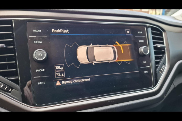 Volkswagen T-Roc 1.0 TSI Style ADAPTIVE CRUISE|PDC|LMV