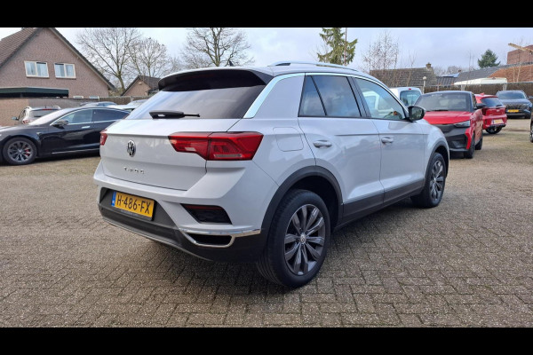 Volkswagen T-Roc 1.0 TSI Style ADAPTIVE CRUISE|PDC|LMV