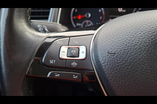 Volkswagen T-Roc 1.0 TSI Style ADAPTIVE CRUISE|PDC|LMV