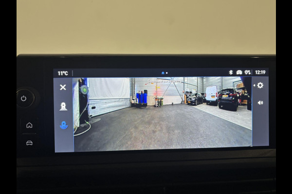 Opel Vivaro 2.0 Diesel 180 S&S L3 Automaat Dubbele Cabine 2 schuifdeuren Android Auto/Apple CarPlay Navigatie Keyless Entry&Start Climate Control Camera Cruise Control Houten afwerking laadruimte Trekhaak lichtmetalen velgen