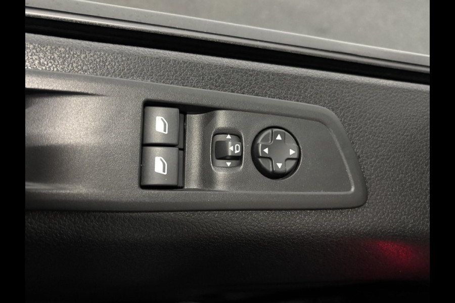 Opel Vivaro 2.0 Diesel 180 S&S L3 Automaat Dubbele Cabine 2 schuifdeuren Android Auto/Apple CarPlay Navigatie Keyless Entry&Start Climate Control Camera Cruise Control Houten afwerking laadruimte Trekhaak lichtmetalen velgen