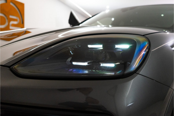 Porsche Cayenne Coupé 3.0 E-Hybrid 462PK | InnoDrive | Bose | Trekhaak | Sportchrono | VOL! Fabrieksgarantie