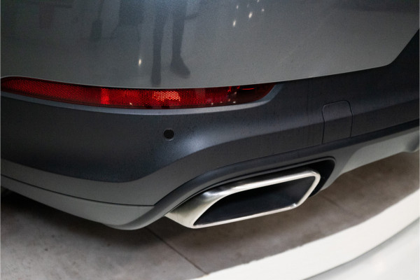 Porsche Cayenne Coupé 3.0 E-Hybrid 462PK | InnoDrive | Bose | Trekhaak | Sportchrono | VOL! Fabrieksgarantie